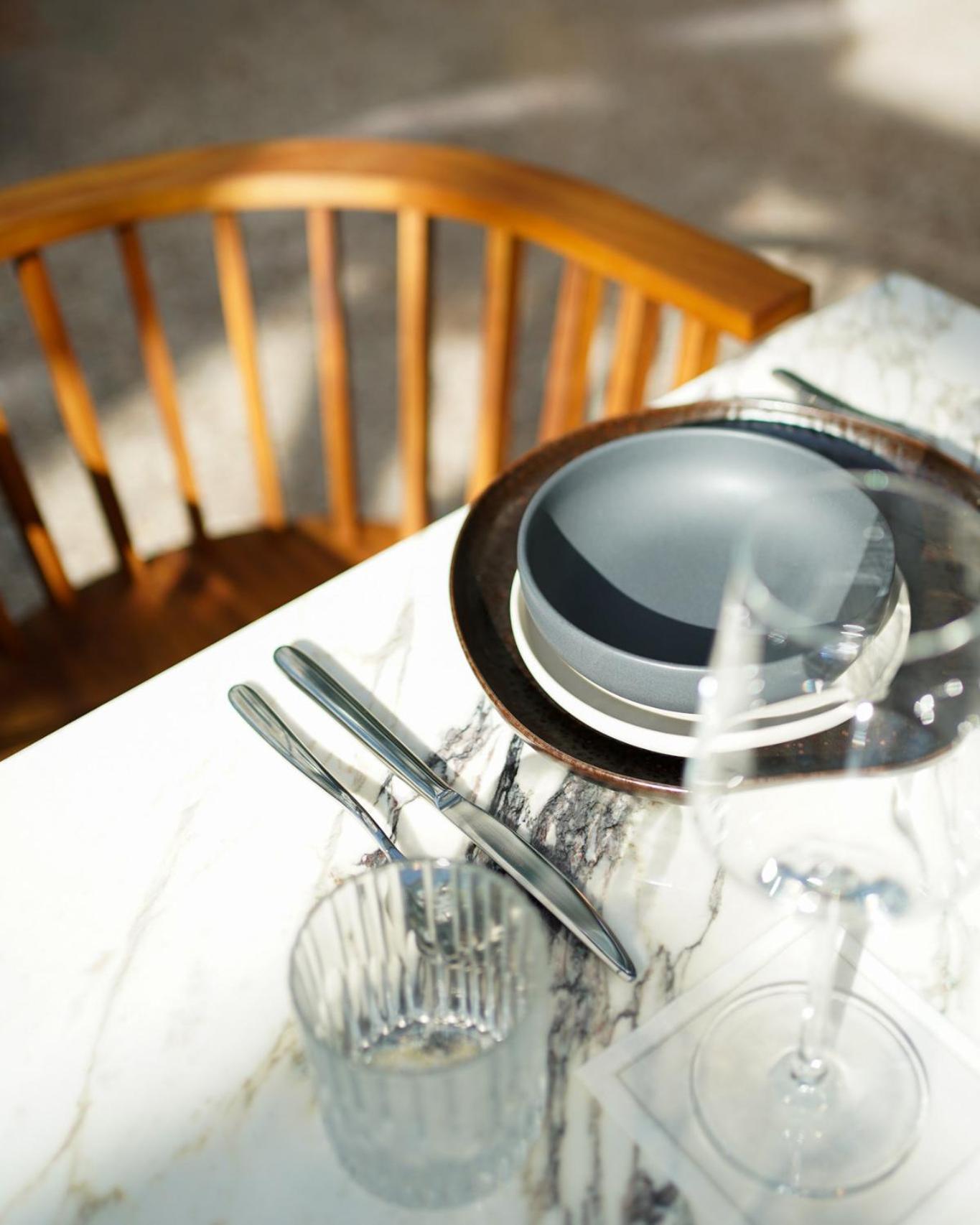 Sly Berlin Hotel Ngoại thất bức ảnh Dinnerware