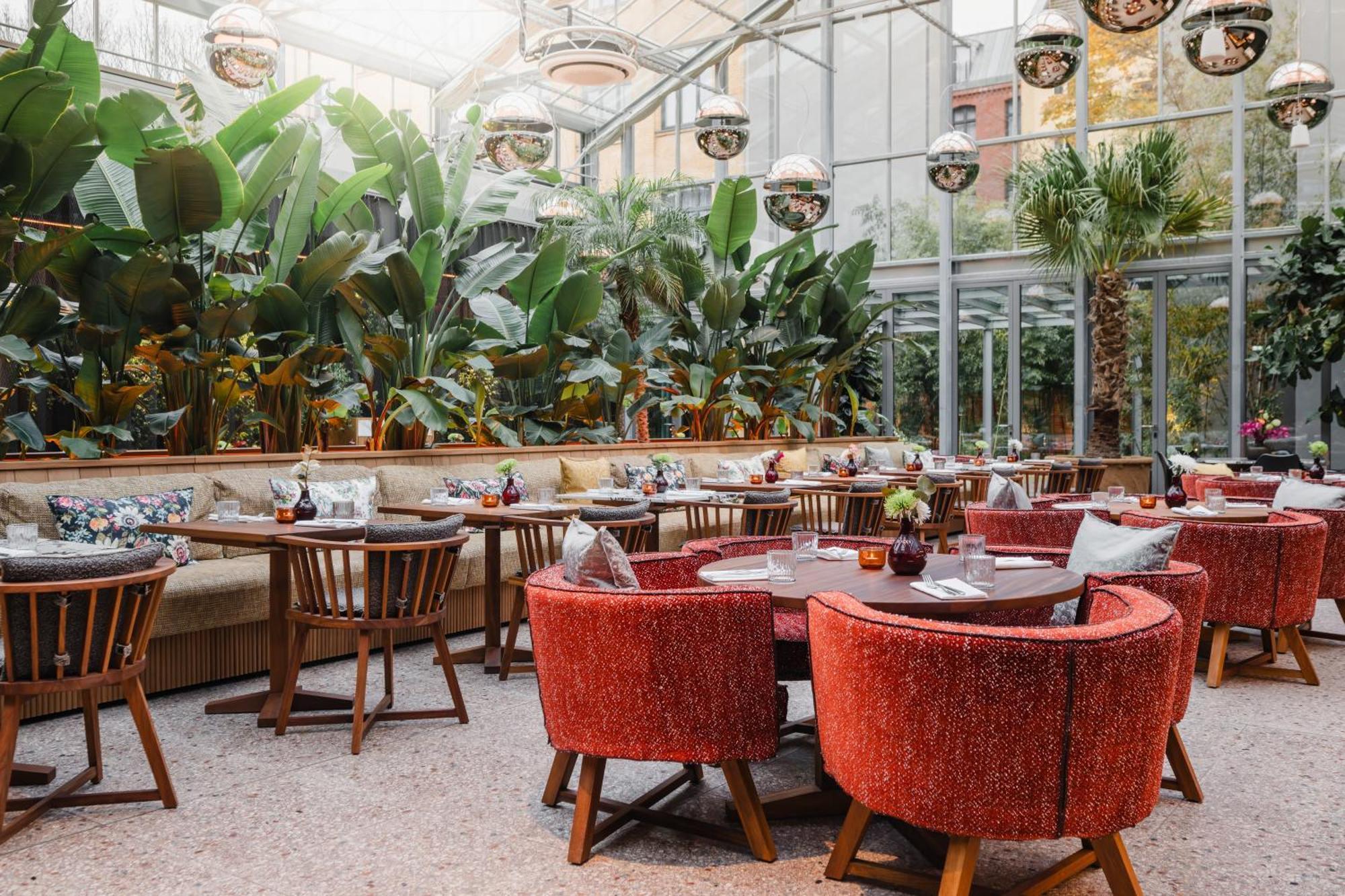 Sly Berlin Hotel Ngoại thất bức ảnh The Conservatory
